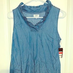 Brand new crown and ivy tank top